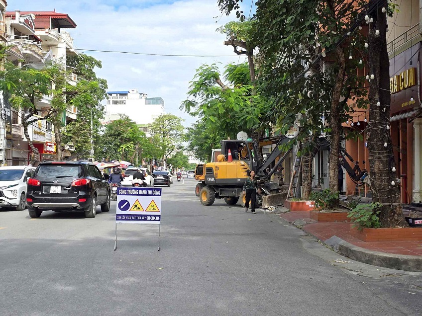 Chủ tịch UBND TP. Hải Phòng chỉ đạo đẩy nhanh tiến độ cải tạo vỉa hè đô thị